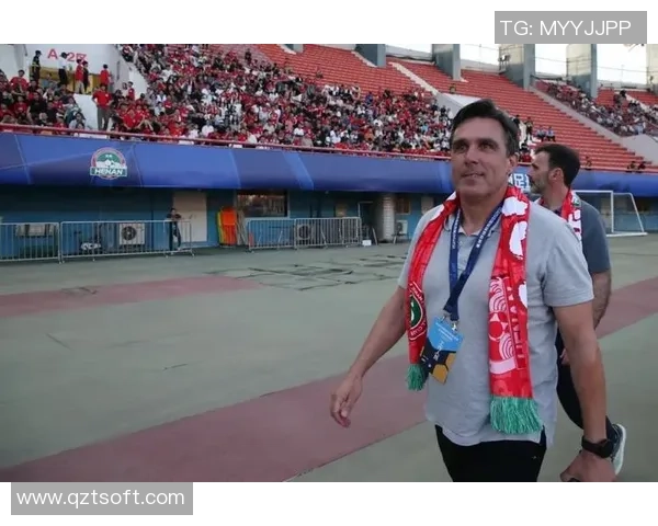 头发炸的足球明星们如何用个性造型赢得球迷的心与场上的胜利